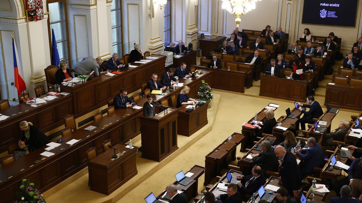 Sněmovna odklepla daňové úlevy na pomoc válkou sužované Ukrajině